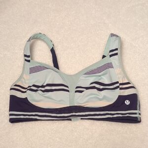 Lululemon Ta Ta Tamer II Sports Bra in Groovy Stripes Cadet Blue/Aquamarine